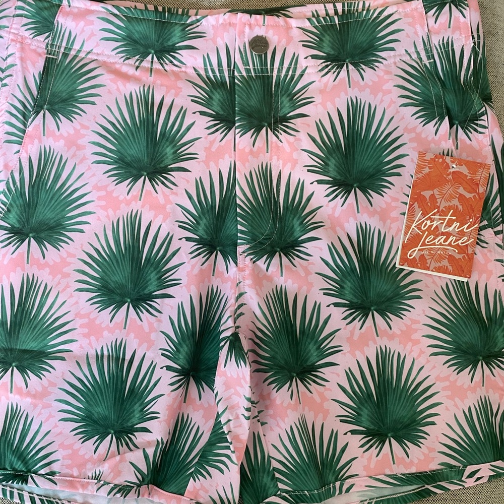 NWT Kortni Jeane Men’s Board Shorts